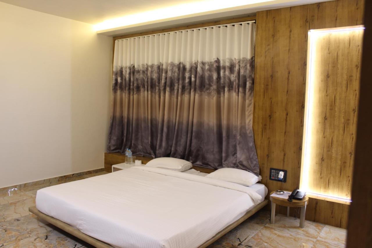The Heaven Water Park And Resort & Restaurant Virpur Ngoại thất bức ảnh